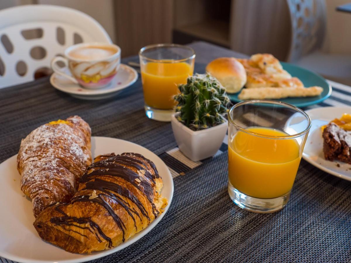 B&B Villa Tozza 西尼加利亚 外观 照片