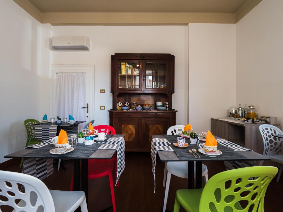 B&B Villa Tozza 西尼加利亚 外观 照片